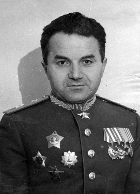 Сергей Александрович Худяков - Маршал авиации