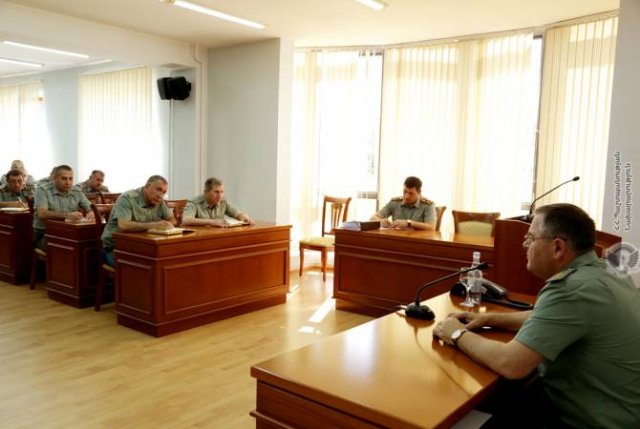 Состоялось совещание с руководящим составом ВС и ГШ ВС