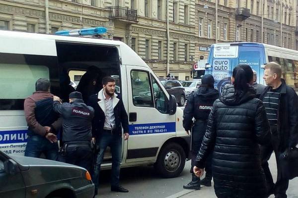 В Петербурге раскрыли азербайджанскую преступную группу «теневых» банкиров