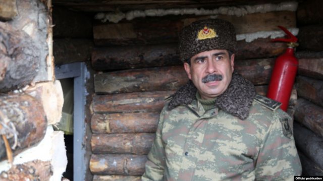 Министр обороны Азербайджана раскритиковал Генриха Мхитаряна