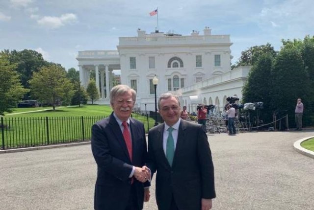 Зограб Мнацаканян доволен встречей с советником президента США по национальной безопасности Джоном Болтоном