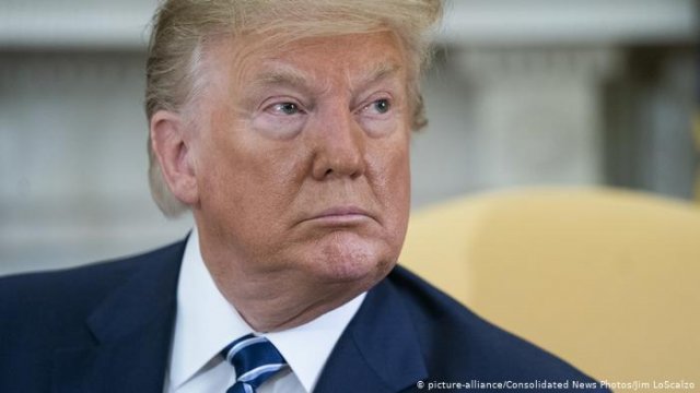 Трамп на год продлил санкции против КНДР