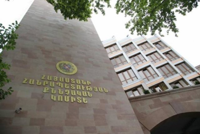 30-летней женщине предъявлено обвинение в убийстве своей дочери