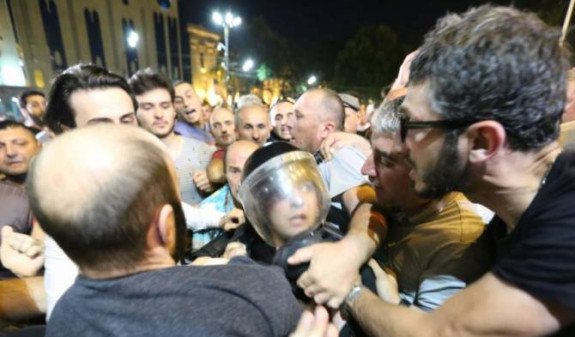 Армянин пострадал в ходе стычек в Тбилиси