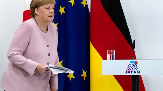 Меркель рассказала о своем самочувствии после последних приступов дрожи