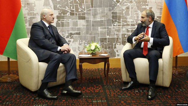 Премьер Армении Н.Пашинян и президент Беларуси А.Лукашенко провели телефонный разговор