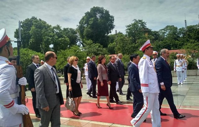 Стартовал визит премьера Никола Пашиняна и Анны Акопян во Вьетнам