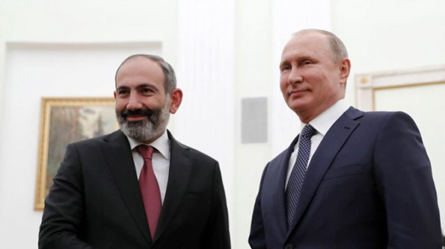 Никол Пашинян поговорил по телефону с Владимиром Путиным