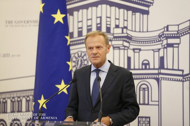 Туск назвал распад СССР «благословением» для Европы и России
