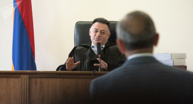 Судья по делу Роберта Кочаряна и остальных Давид Григорян ушел в отпуск