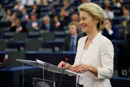 Главой Еврокомиссии впервые стала женщина