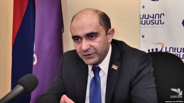 “Хороший парень” Товмасян стал “плохим парнем” в результате непоследовательности властей