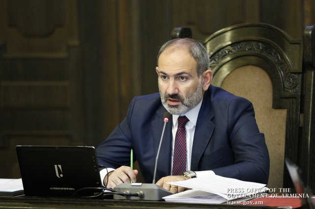 Премьер Армении: Роль Ерванда Казанчяна в развитии армянского театра неоценима