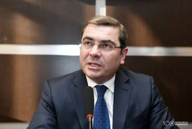 Я поблагодарил директора СНБ: Давид Ананян коснулся случая взяточничества в КГД
