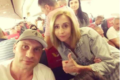 Кличко покинул Украину
