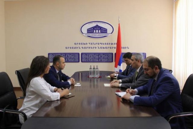 Глава МИД Арцаха принял главного уполномоченного по делам диаспоры