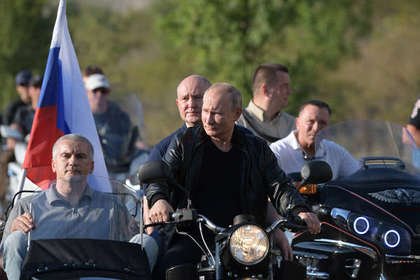 Путин посетил байк-шоу «Ночных волков»