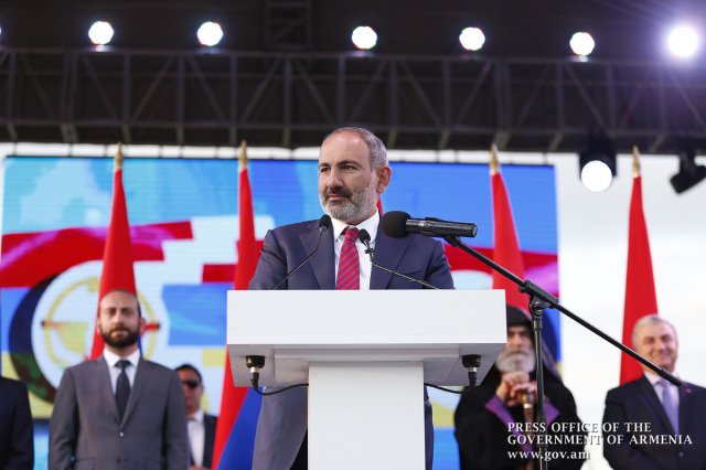 Никола Пашиняна оставили одного: последствия громкой публикации