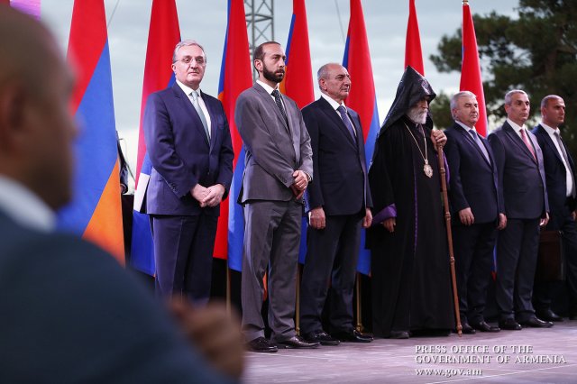 Что изменится в Арцахе помимо президента и парламента