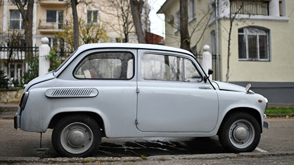 В РФ предложили запретить ездить на старых машинах
