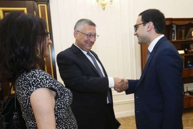 Вице-премьер РА принял сопредседателя Совета попечителей Армянской Ассамблеи Америки