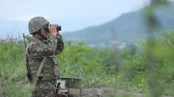 УГРОЗЫ БАКУ НАЧАТЬ ВОЙНУ ЛИШЬ ПОДДЕРЖИВАЮТ МИР