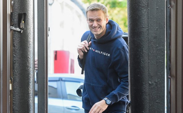 Навальный вышел на свободу после 30 суток ареста