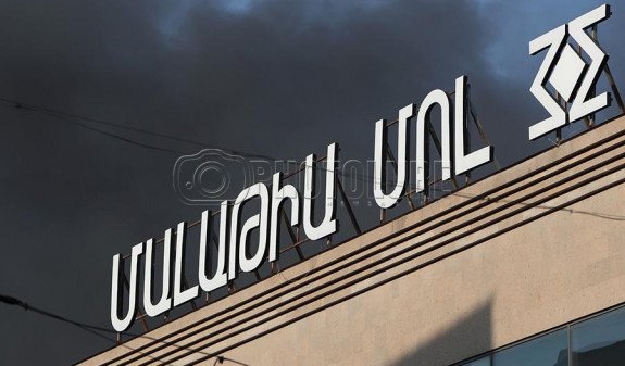 В МЧС готовят материалы по факту пожара в ереванском торговом центре «Малатия мол»