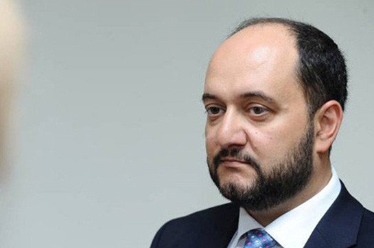 Рад, что в вузовской системе каждый может свободно выразить свое мнение и не подвергаться преследованию – Араик Арутюнян о недовольстве студентов АГЭУ