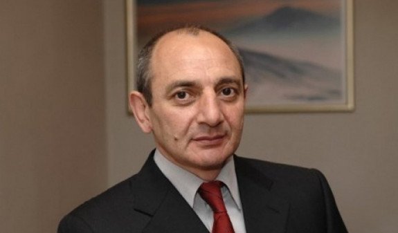 Бако Саакян поздравил Роберта Кочаряна с днем рождения