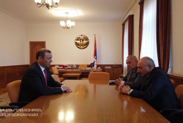 Бако Саакян принял секретаря Совета безопасности Армении Армена Григоряна