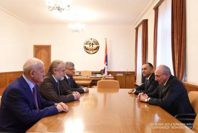 Президент Республики Арцах принял делегацию Комитета градостроительства Республики Армения