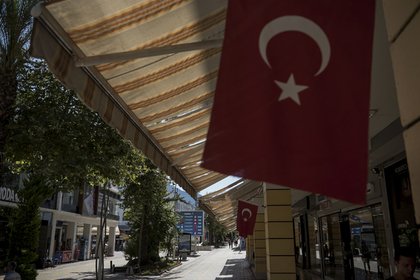 Названы главные причины смерти россиян на курортах Турции