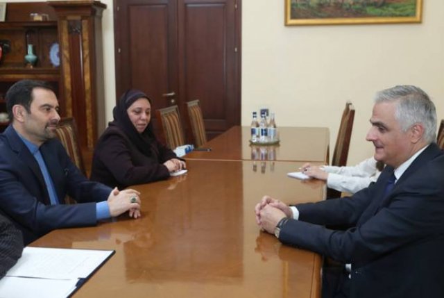 Вице-премьер Мгер Григорян принял завершающего дипломатическую миссию в Армении посла Ирана