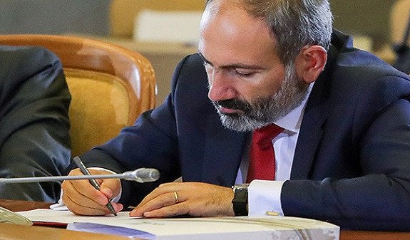 Пашинян сменил замглавы инспекционного органа здравоохранения и труда