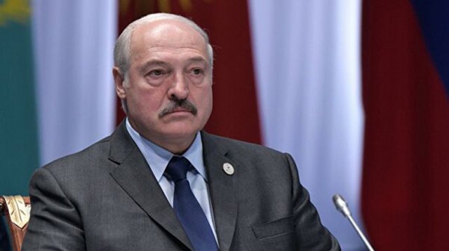 Лукашенко оговорился, а потом пошутил про «Владимира Владимировича»