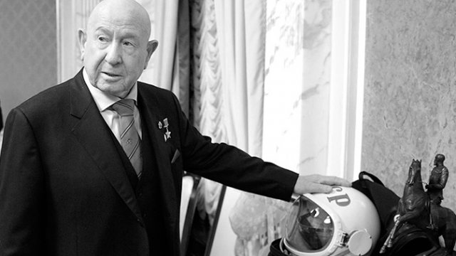 Умер первый вышедший в открытый космос человек - Алексей Леонов