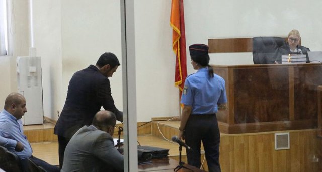 Судья отложил заседание. Начальник полиции Шенгавита Ереване фамилия сейчас.