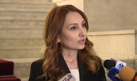Oт КС легитимизировавшего сфальсифицированные выборы можно ожидать чего угодно - Макунц