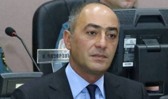 Суд продлил арест племяннику экс-министра финансов Армении Гагика Хачатряна