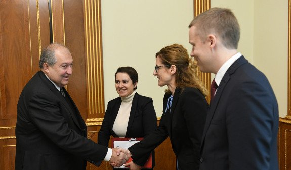 Президент обсудил с делегацией компании PricewaterhouseCoopers расширение деятельности компании в Армении