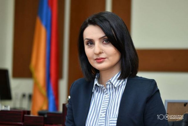 Заруи Батоян поздравила сотрудников с Днем социального работника