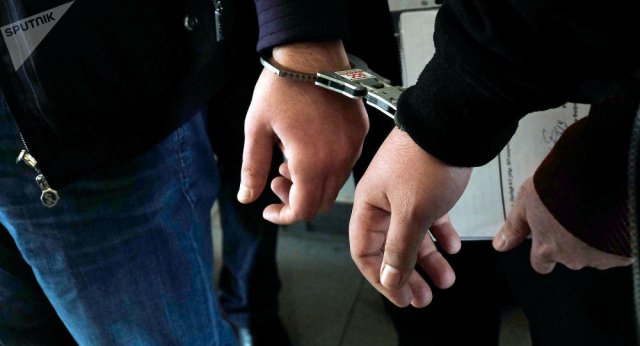 В Армении задержали 2 инспекторов Полиции: попались на взятке