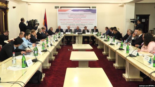 Посол РФ в Армении досадует на звучащую в адрес ОДКБ критику