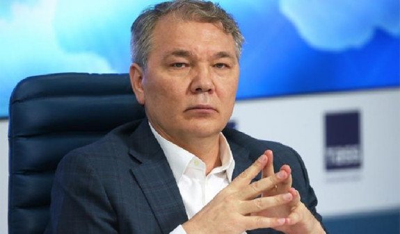 "Грех обижаться на Россию": Калашников о поставках оружия Азербайджану