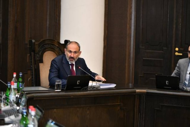 Наши действия должны быть направлены на перспективу стратегического развития Гюмри: премьер-министр