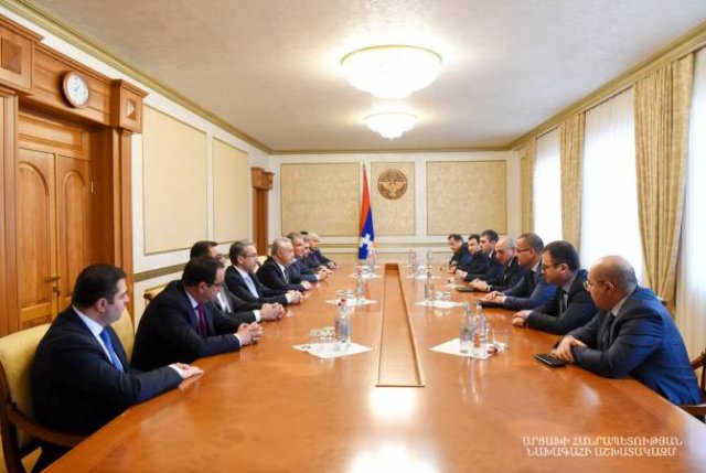 Президент Арцаха встретился с делегацией Центробанка Армении