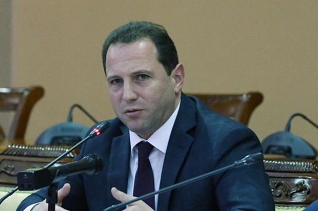Глава Минобороны Армении Давид Тоноян уходит в отпуск