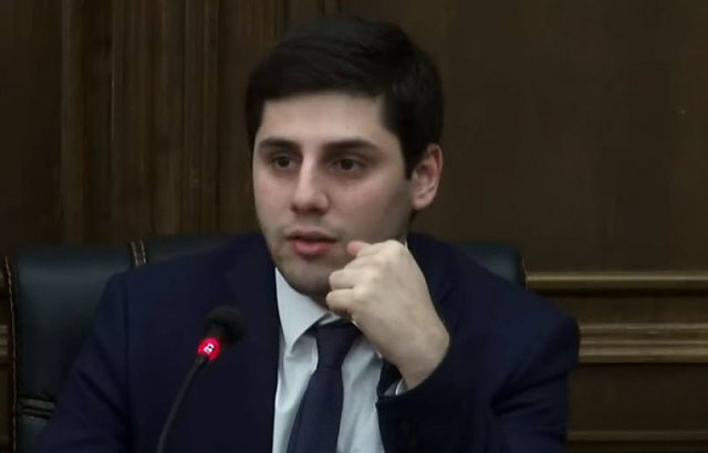 Исключаю, что кто-то из действующей власти связан с криминальными авторитетами. Григорян