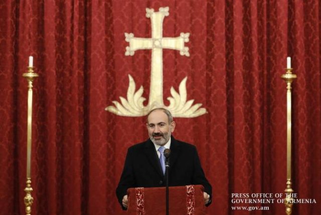 Пашинян еще раз призвал президента Азербайджана последовать его формуле мира
